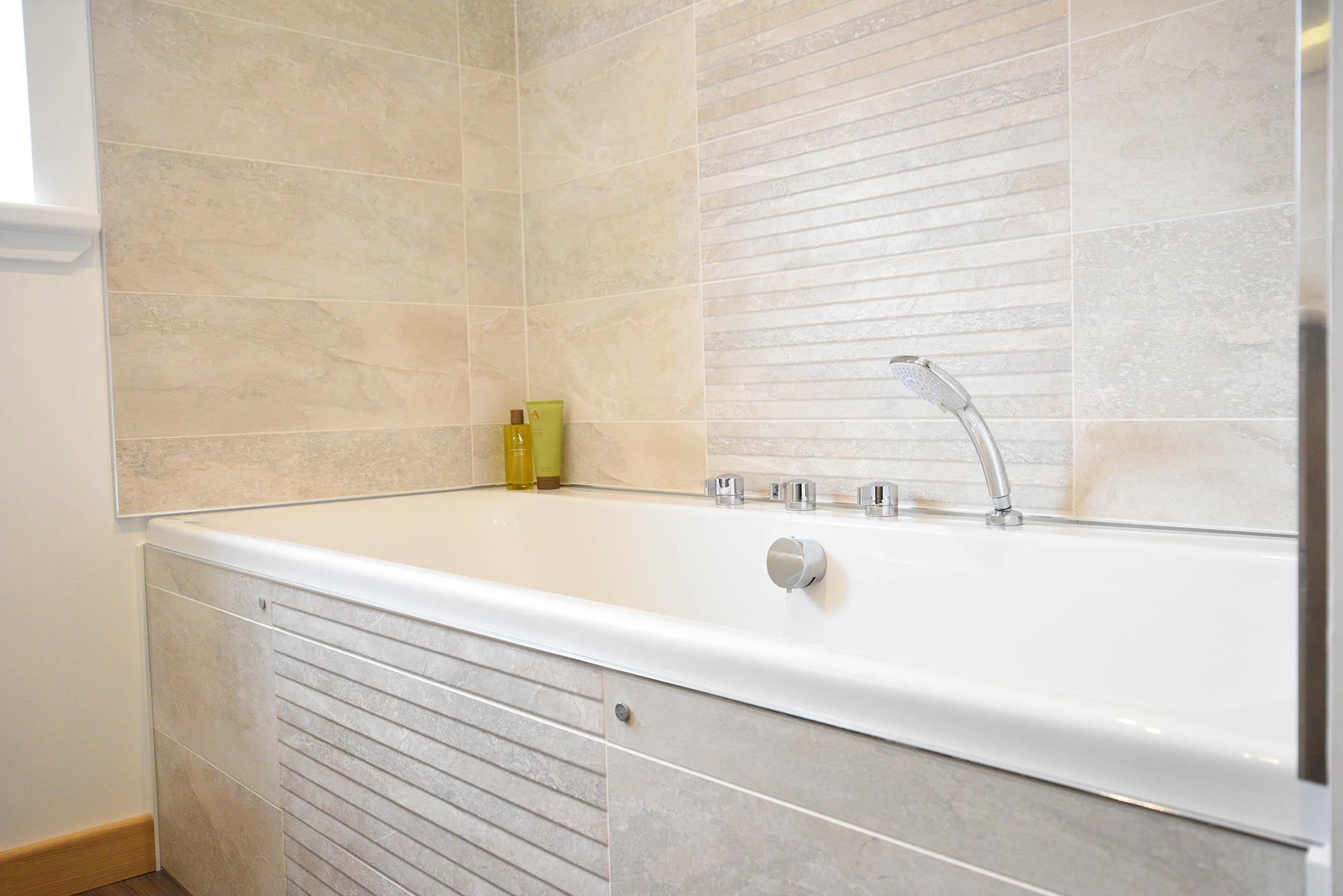 Luxury bathroom en suite accommodation in Carbost