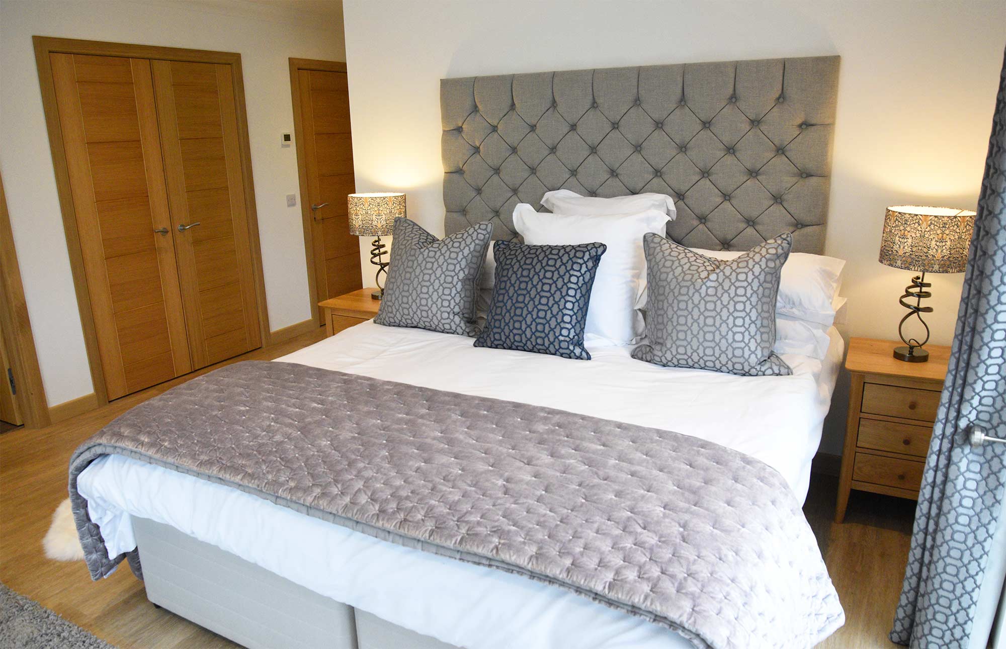 Woodland Lodge luxury super king bed